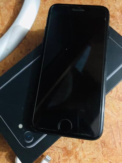 Apple iPhone 7