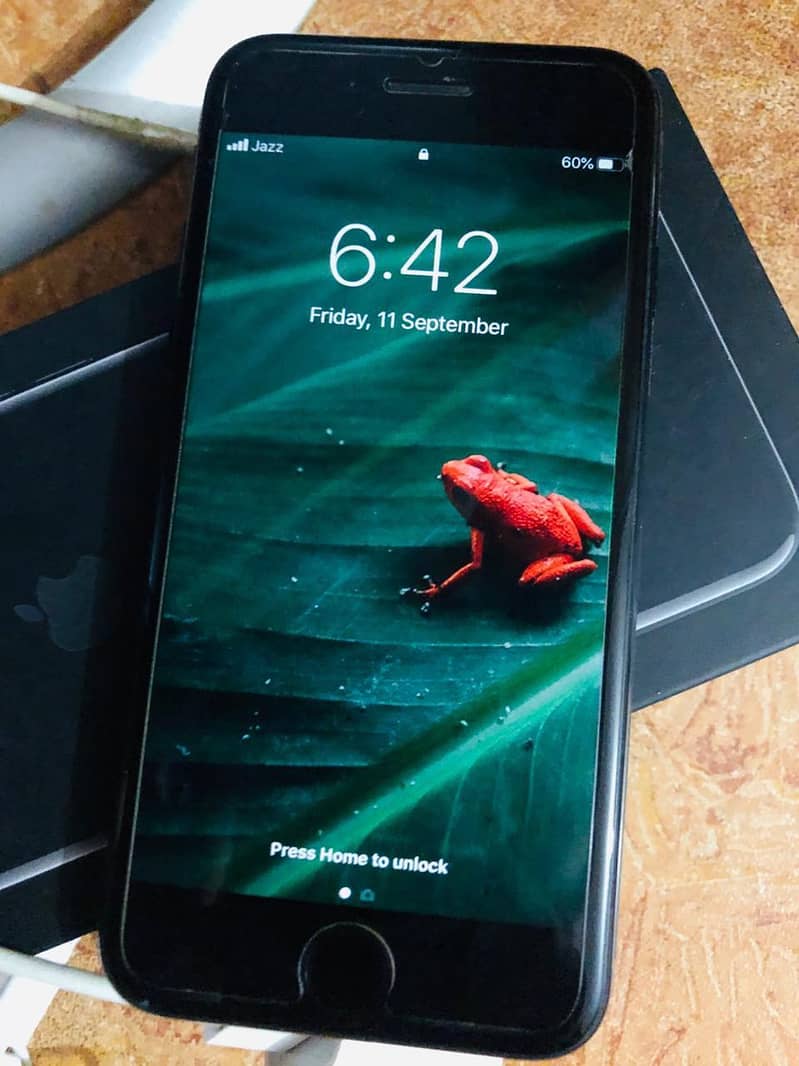 Apple iPhone 7 2
