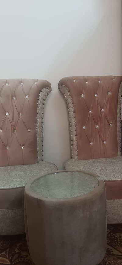 Sofa chairs with tables|Chairs