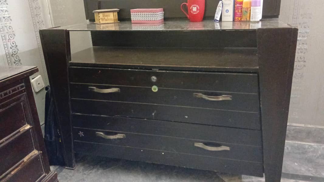 Dressing tables 2