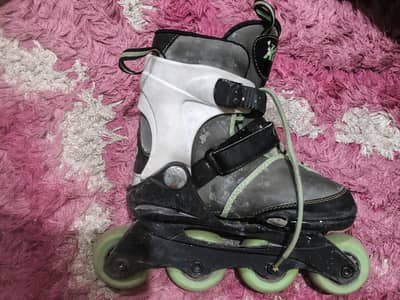 Boys skatting shoes for kids age 8 to 10 years