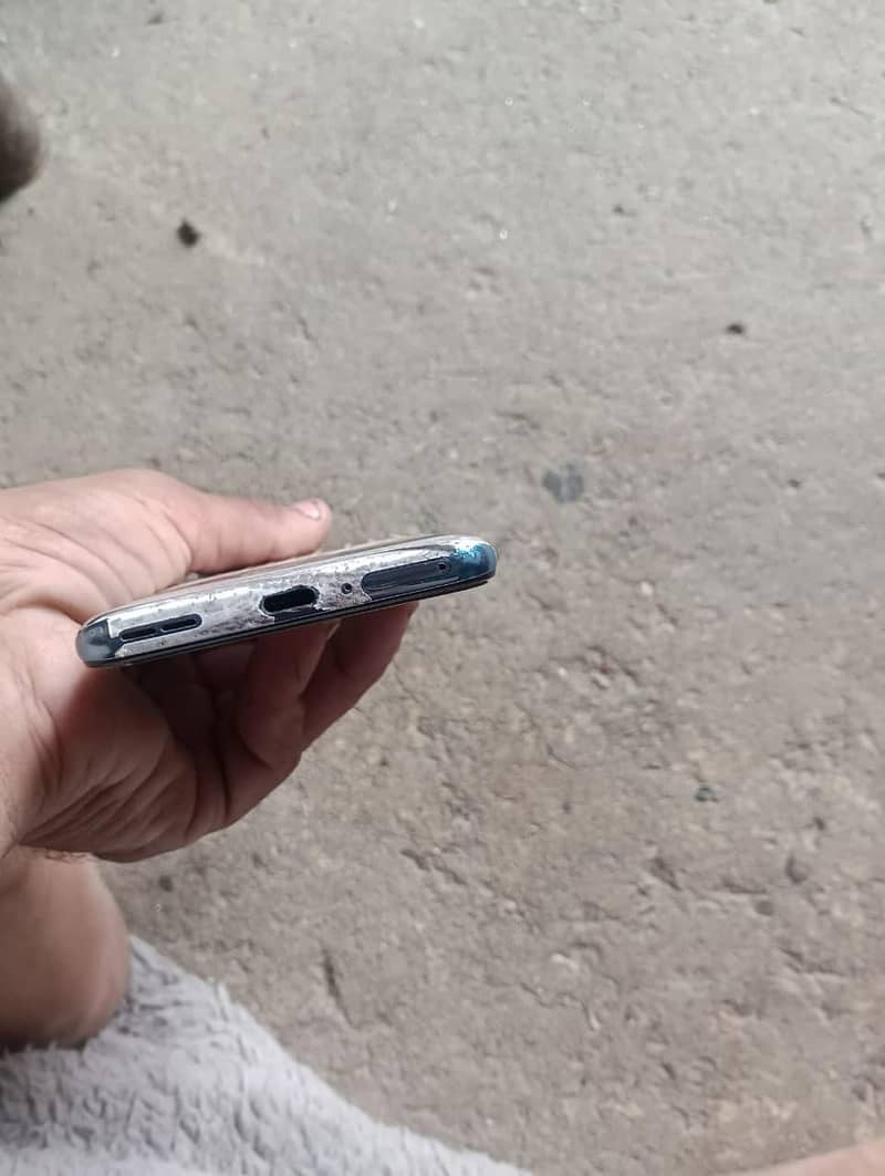 One Plus 9 Pro 4
