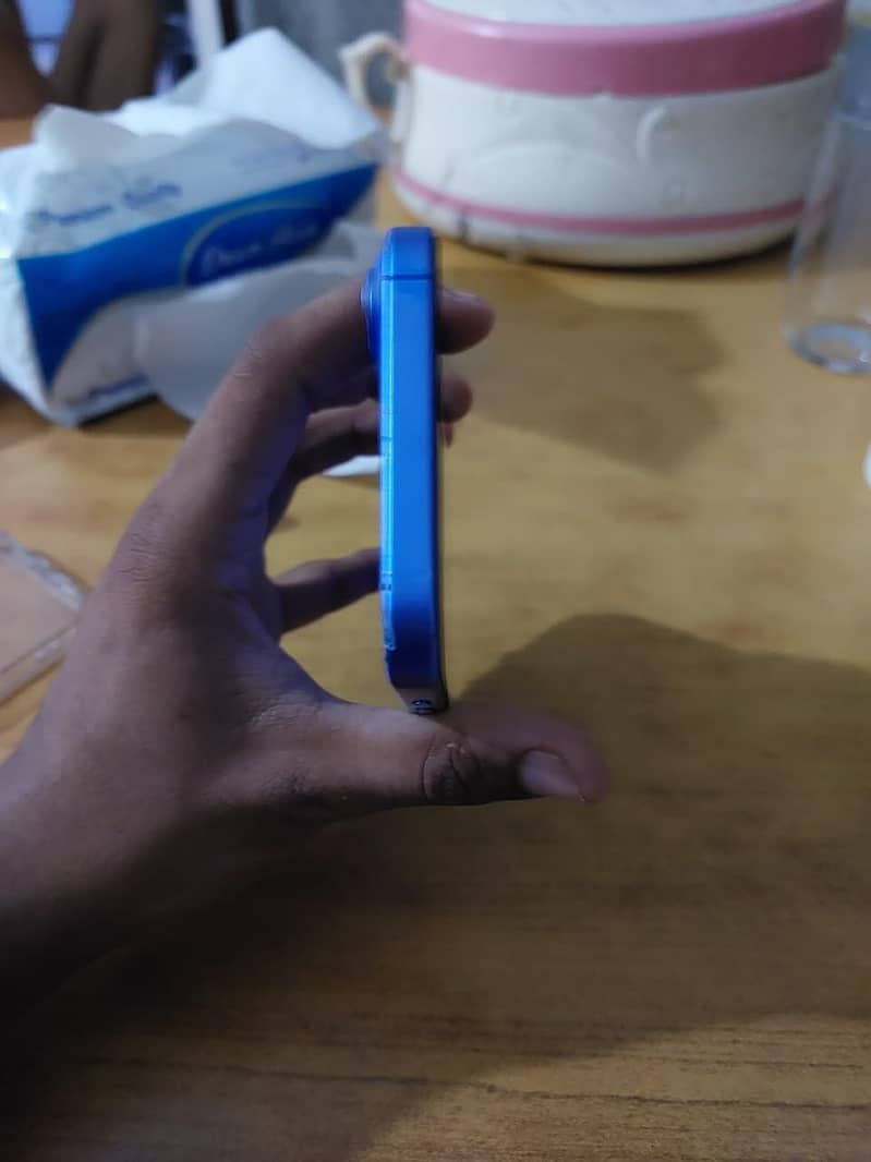 Apple iPhone 16 Plus 5