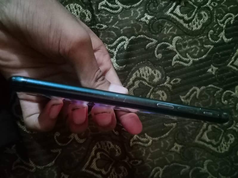 Apple iPhone 7 3