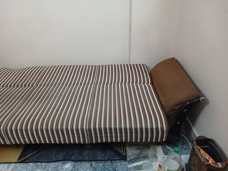 3 SEATER SOFA 2