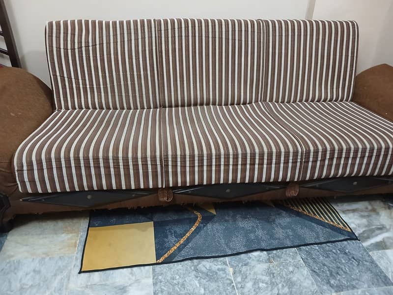 3 SEATER SOFA 6