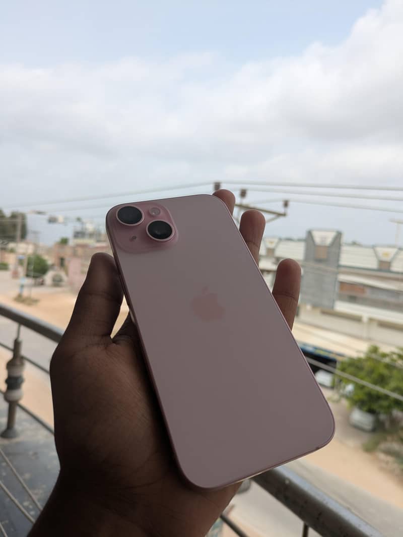 Apple iPhone 15 2