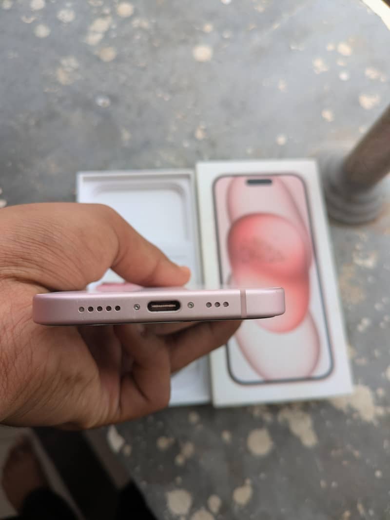 Apple iPhone 15 6