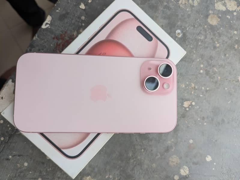 Apple iPhone 15 7