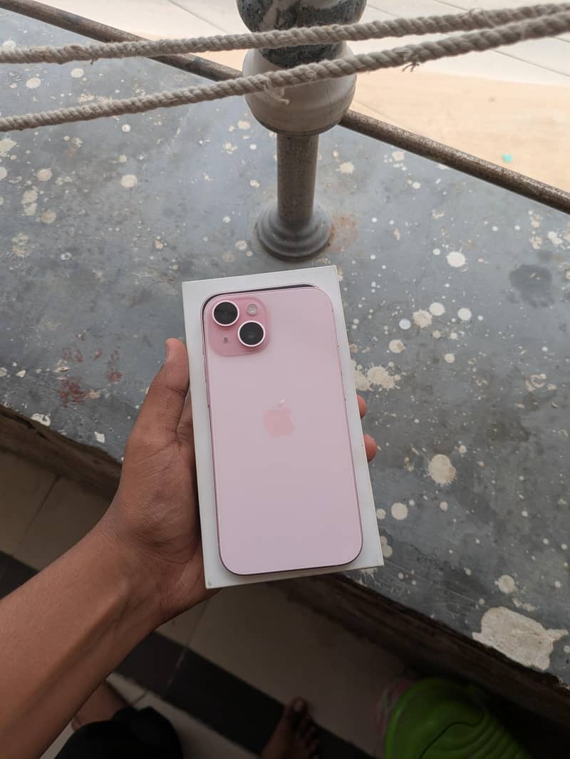 Apple iPhone 15 10