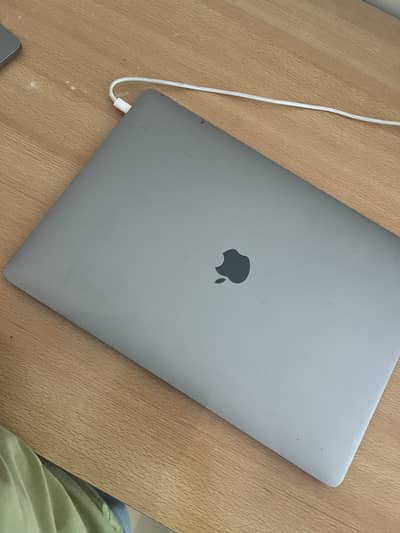 MacBook Pro 2017 - 15 inch