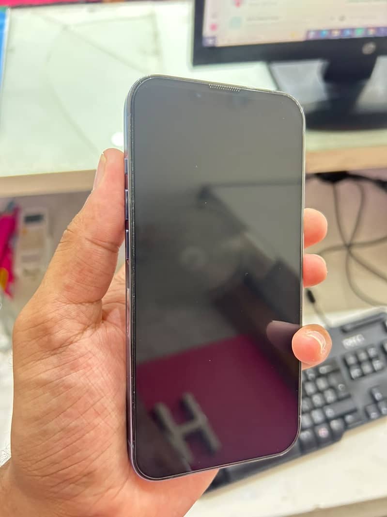 Apple iPhone 13 Pro 1