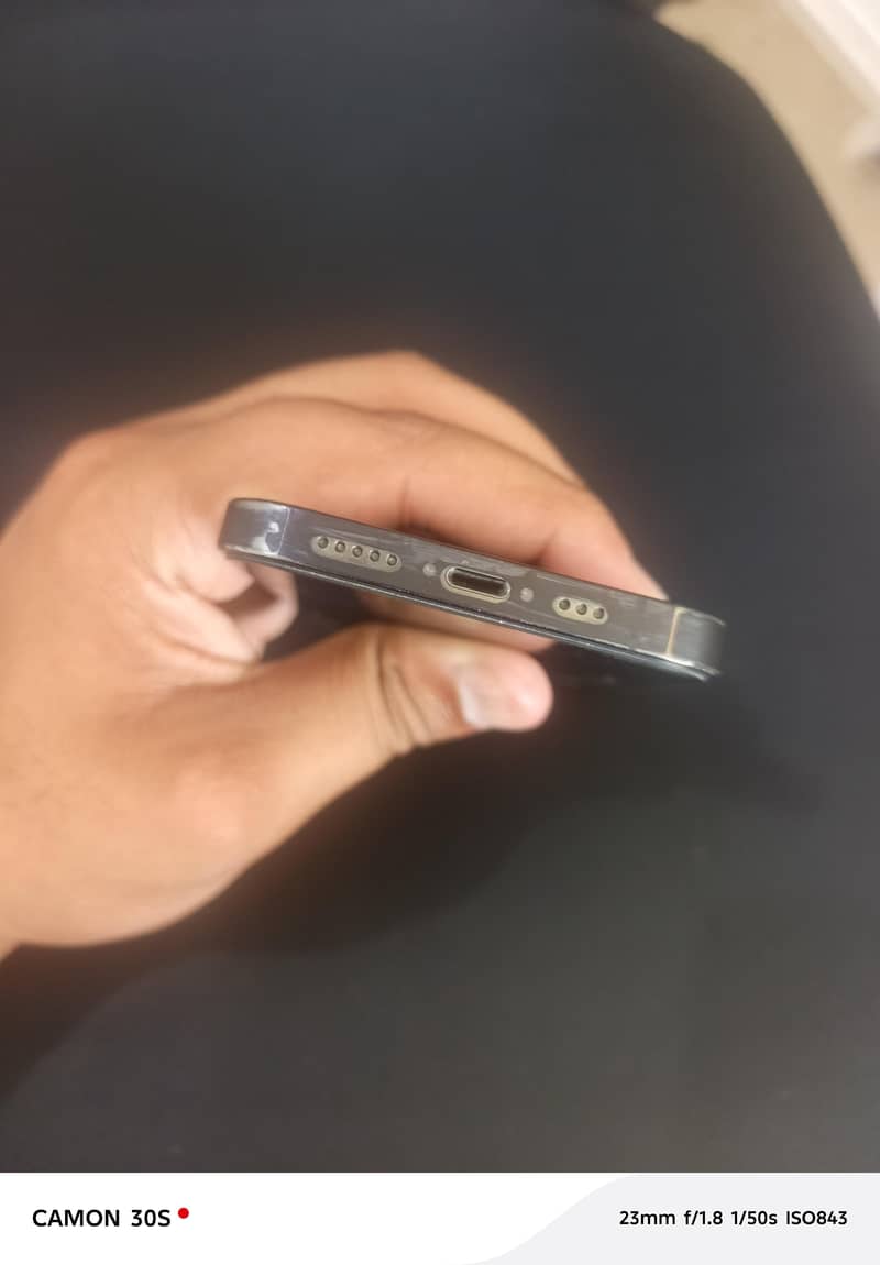 iPhone 13projv 4