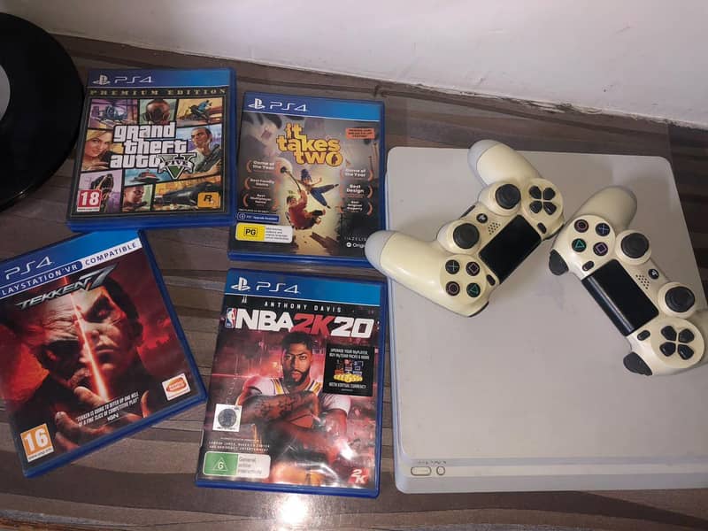 ps4 slim 0