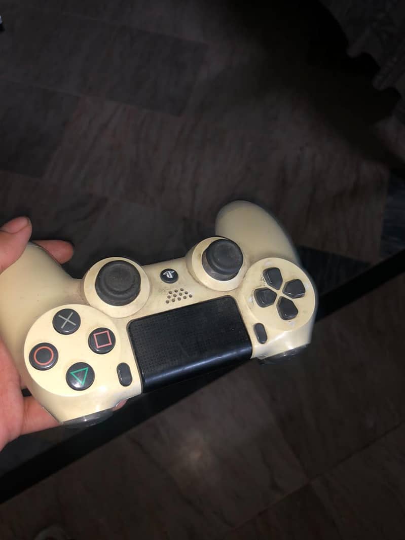 ps4 slim 2