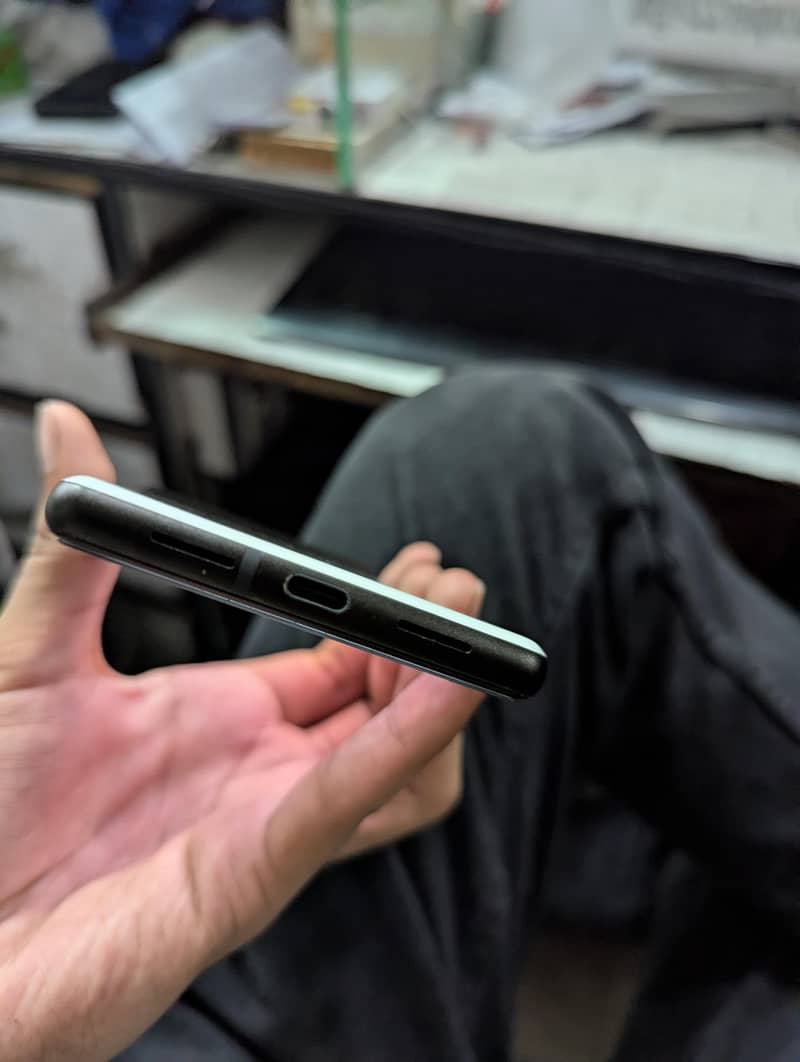 Google Pixel 6 3