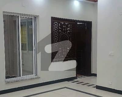 A 10 Marla Upper Portion Is Up For Grabs In G-13