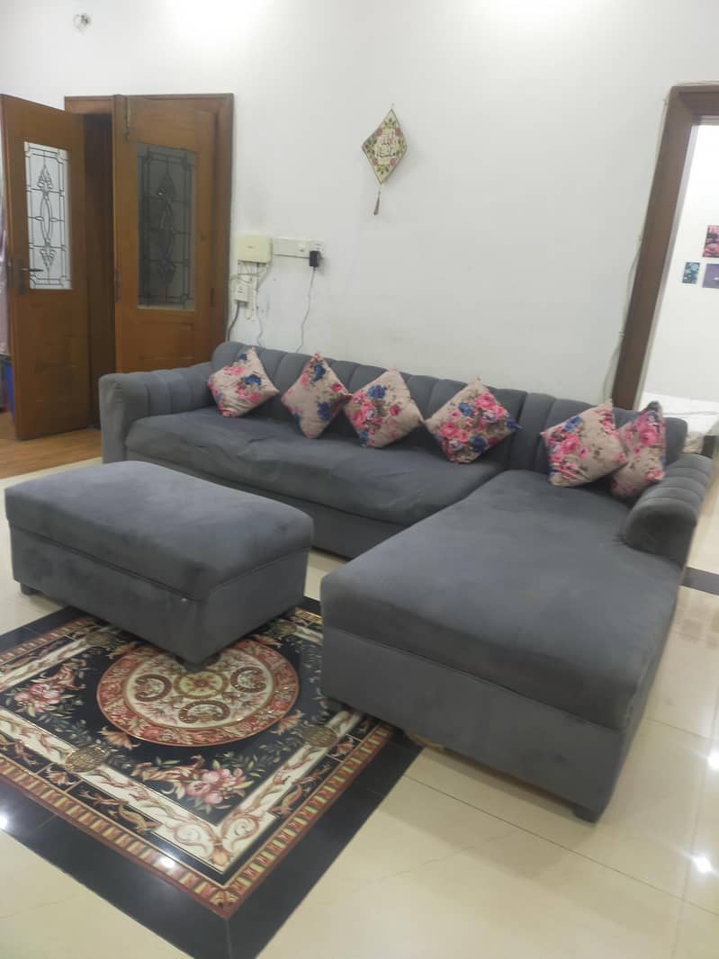 Grey L shaped sofas 1