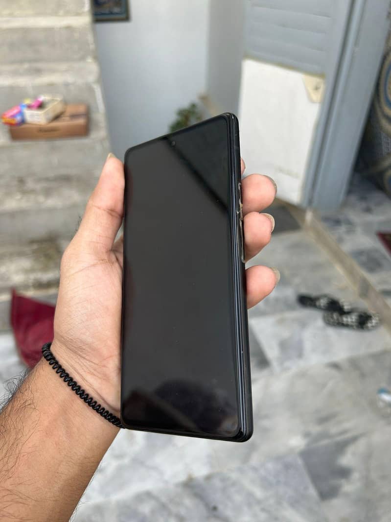 Google Pixel 6 4