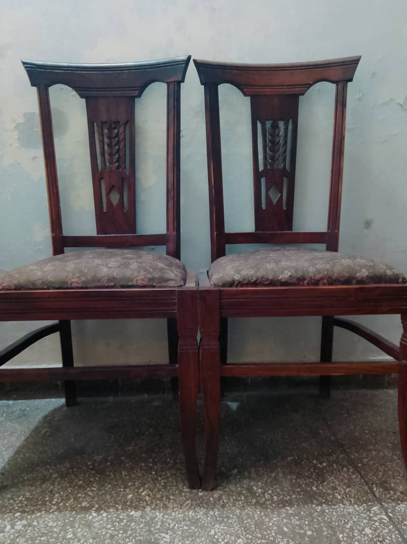 Dining chairs 0