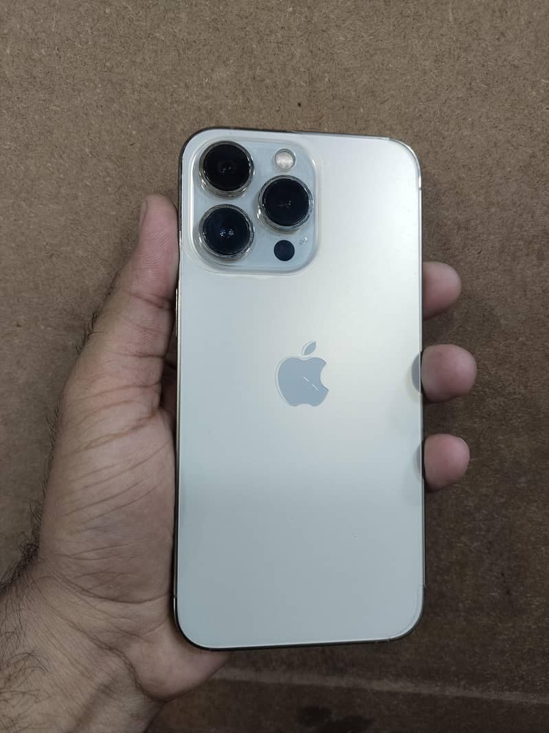 Apple iPhone 13 Pro 0