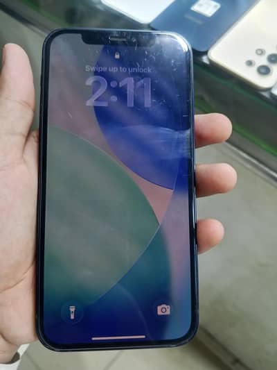 Apple iPhone 12