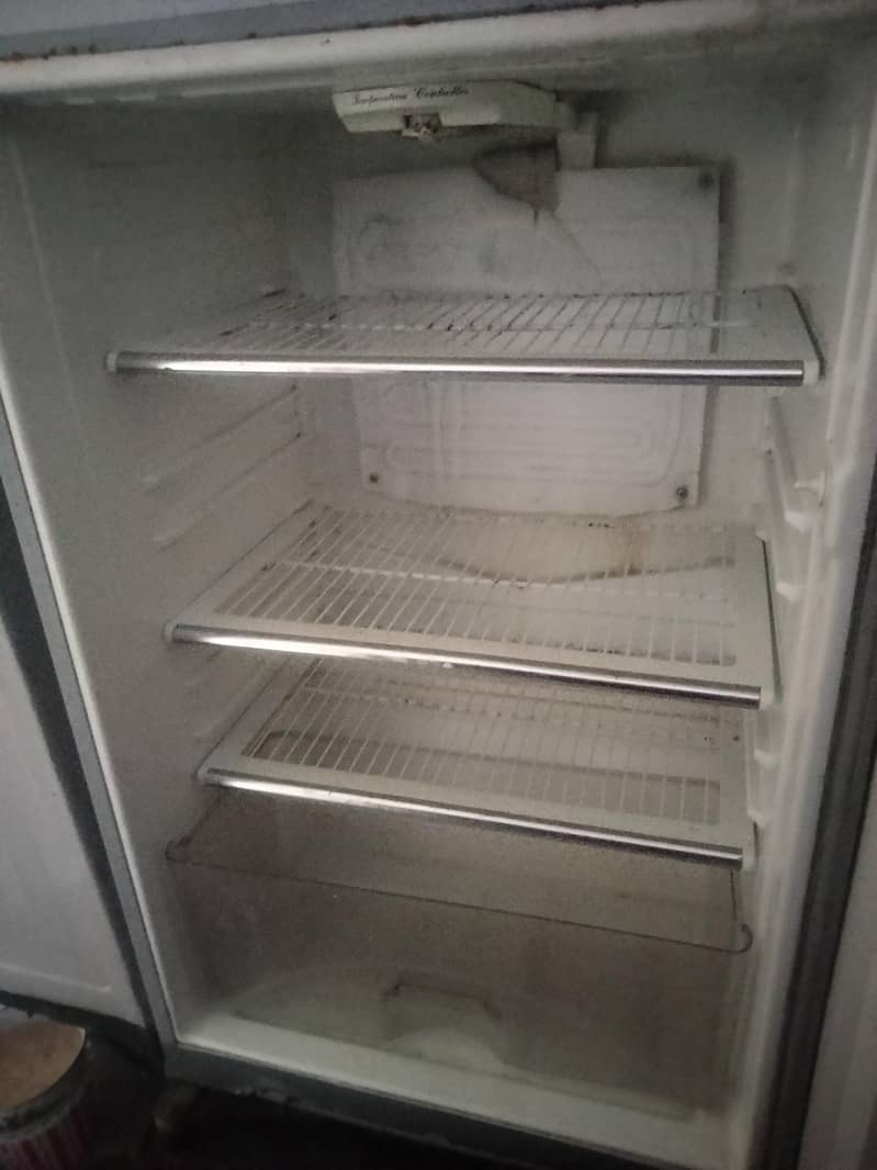 refrigerator 1