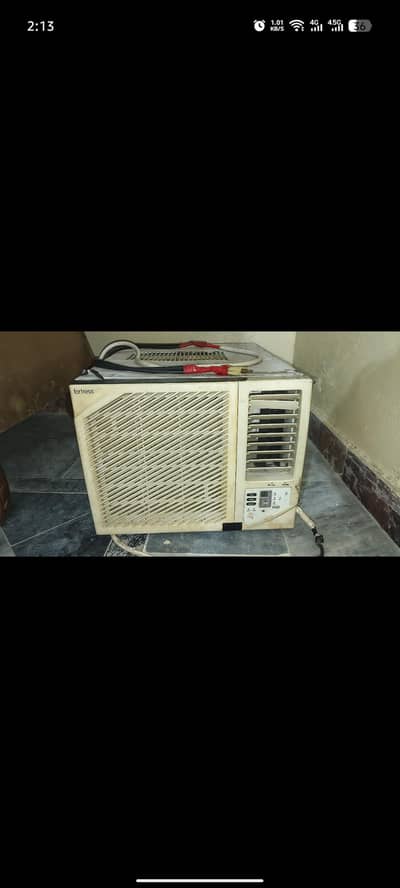 FORTRESS 0.75 TON WINDOW AC