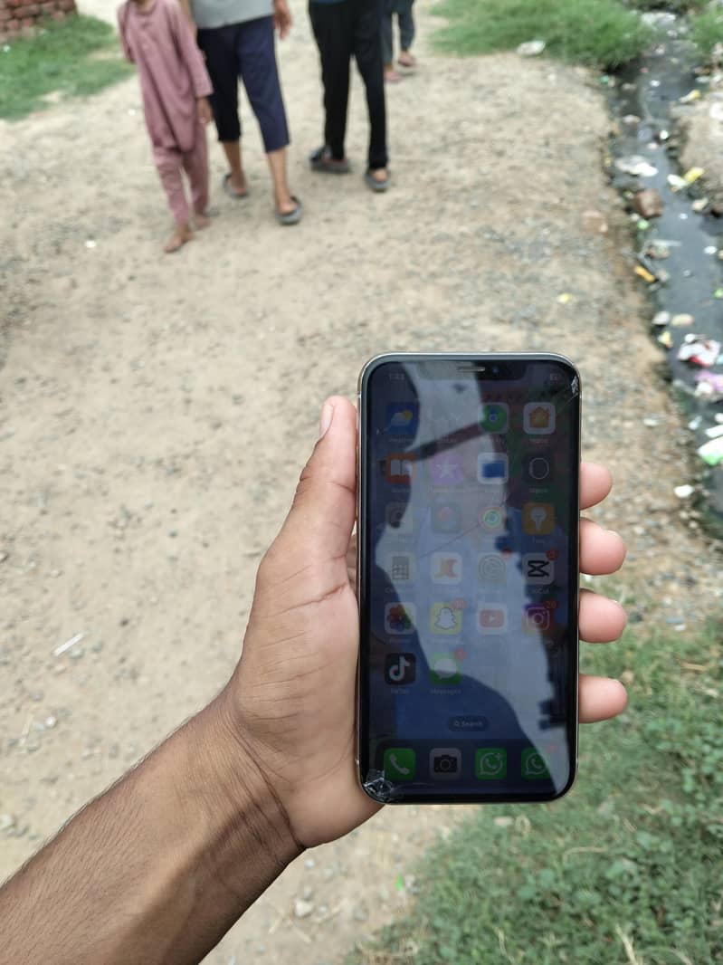 Apple iPhone X 1