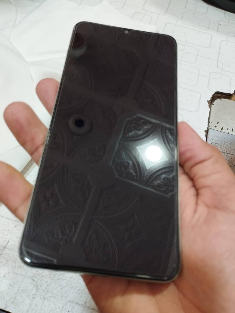 Realme C63 2