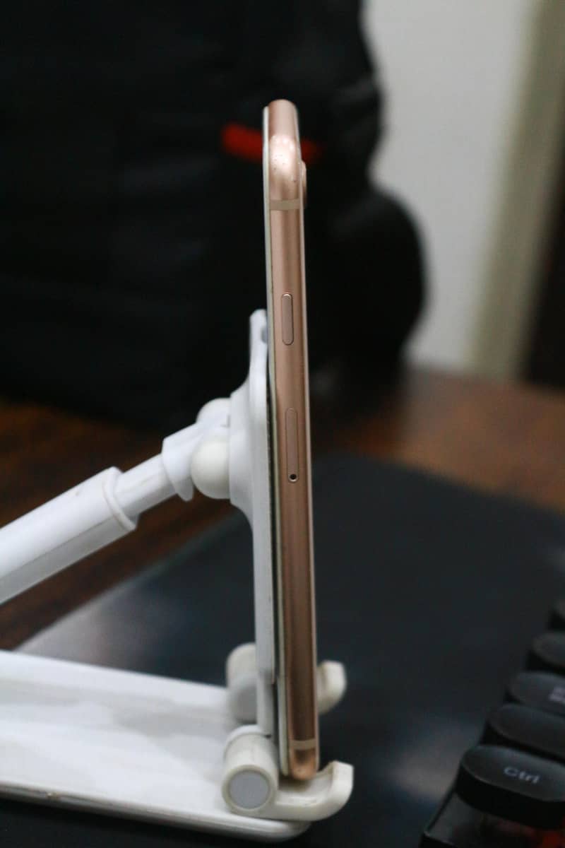 Apple iPhone 8 2
