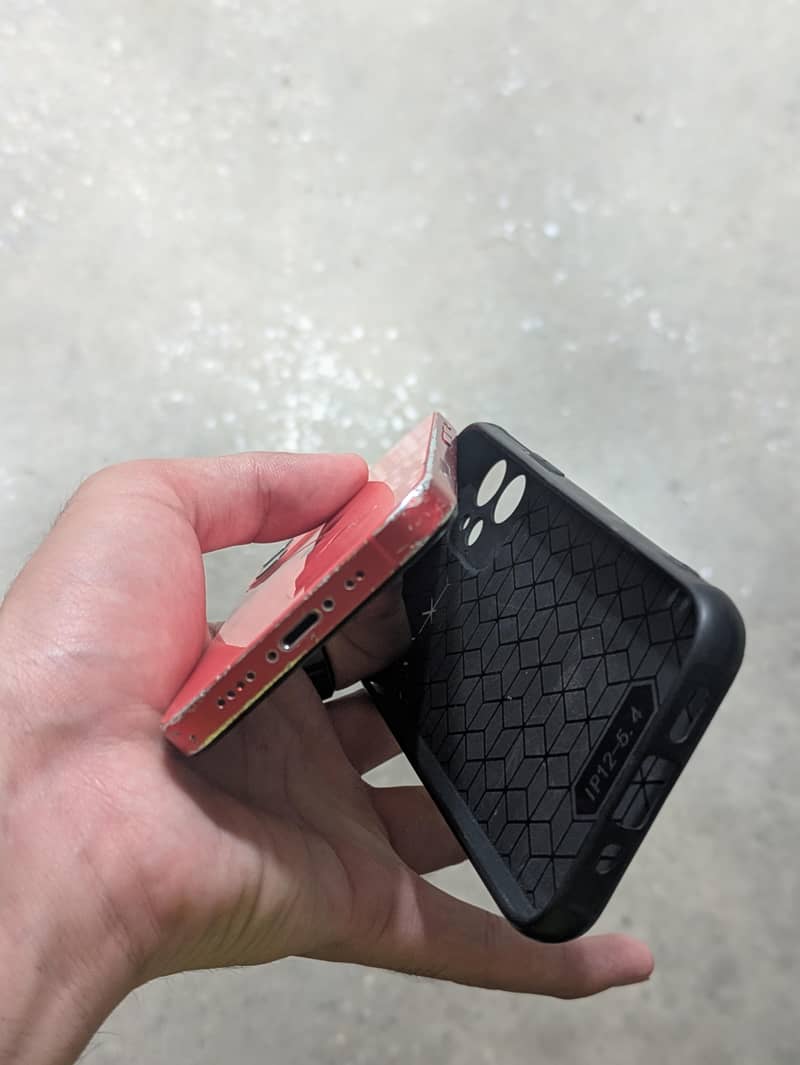 Apple iPhone 12 mini 1