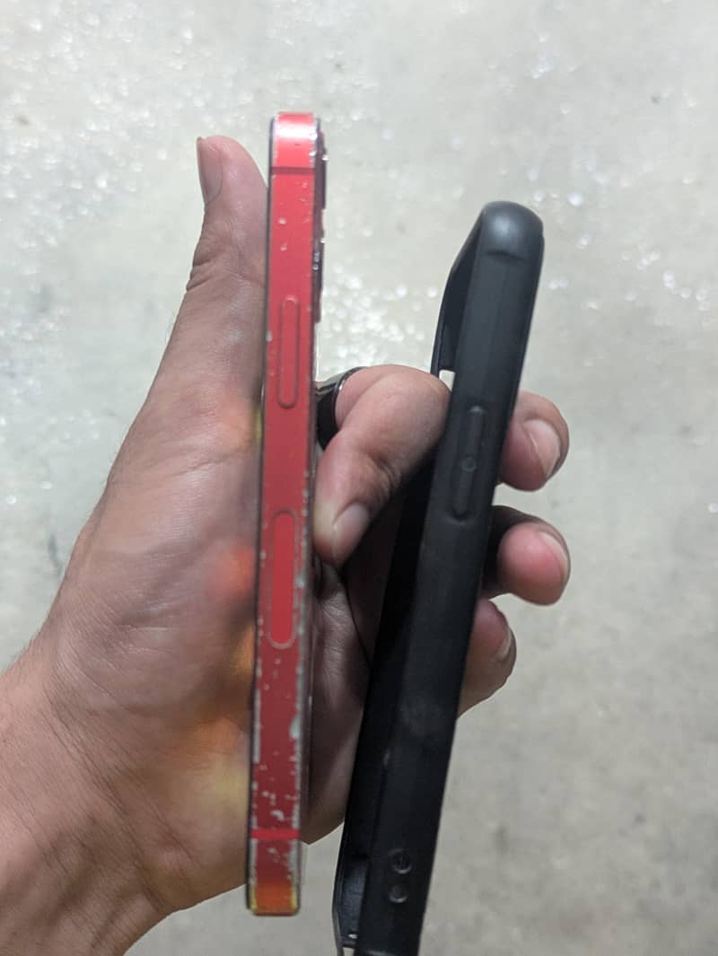 Apple iPhone 12 mini 3