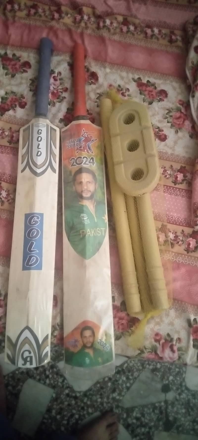 bats large& wicket plastic 0