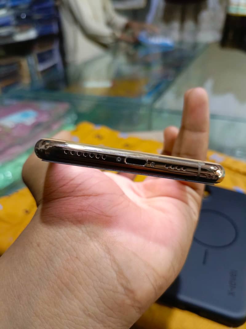 Apple 7