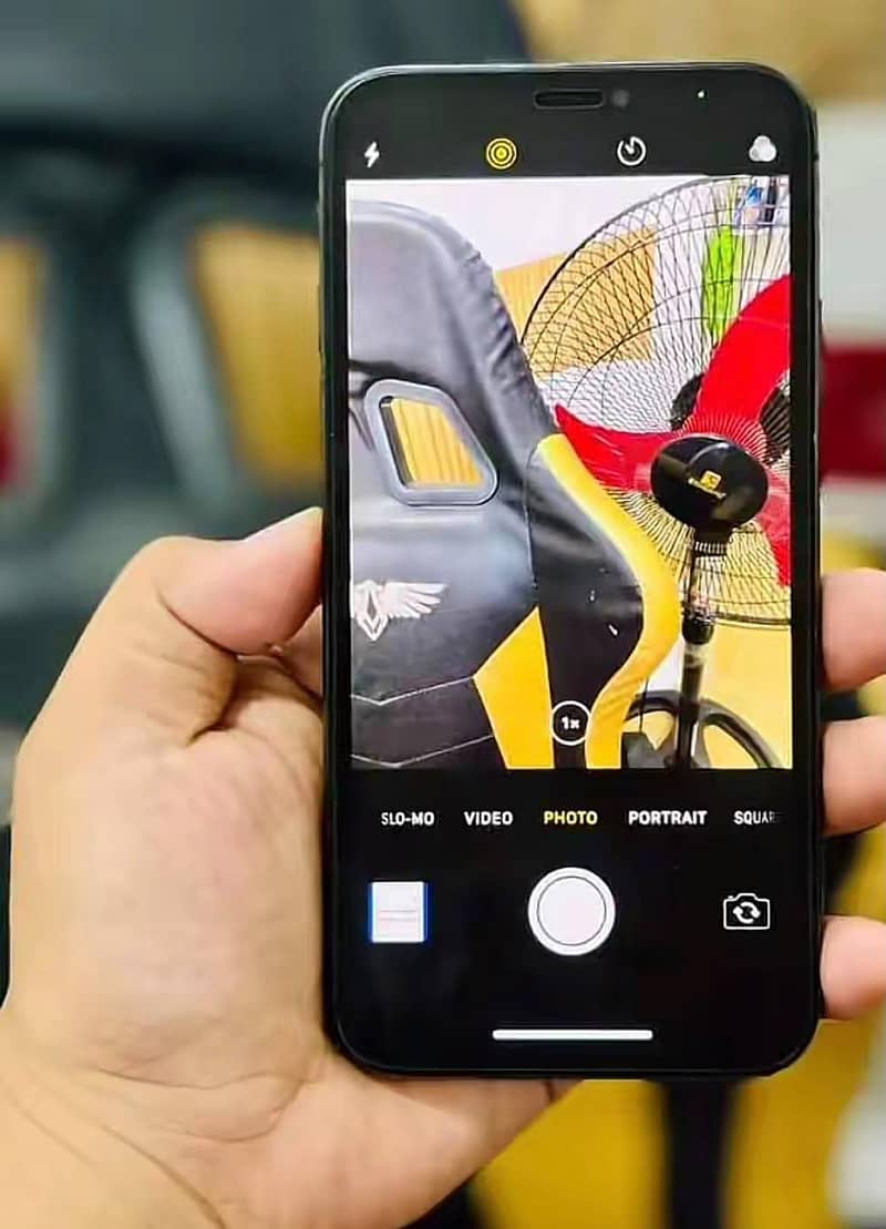 Apple iPhone X 5