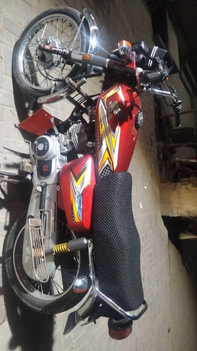 Honda 125 pakka 25 hai