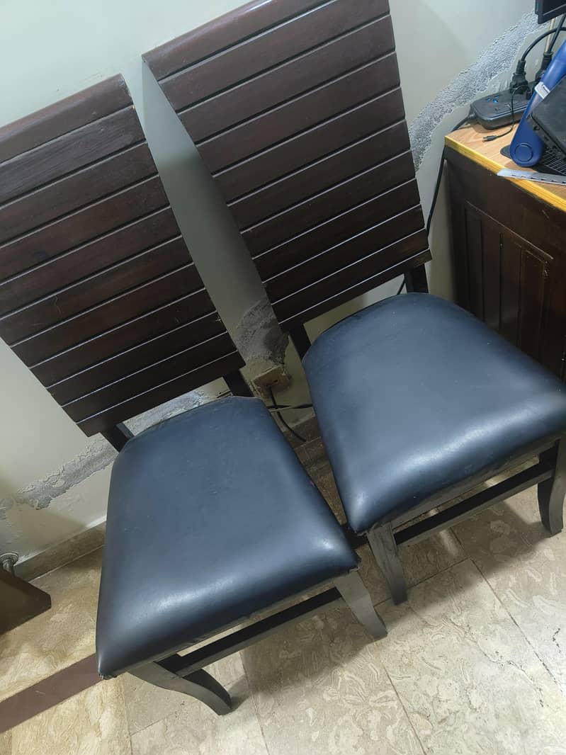 Four Chairs Dining Table 2