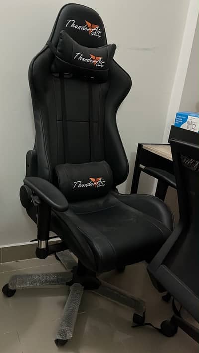 Brand new gaming chair imported Thunder Air