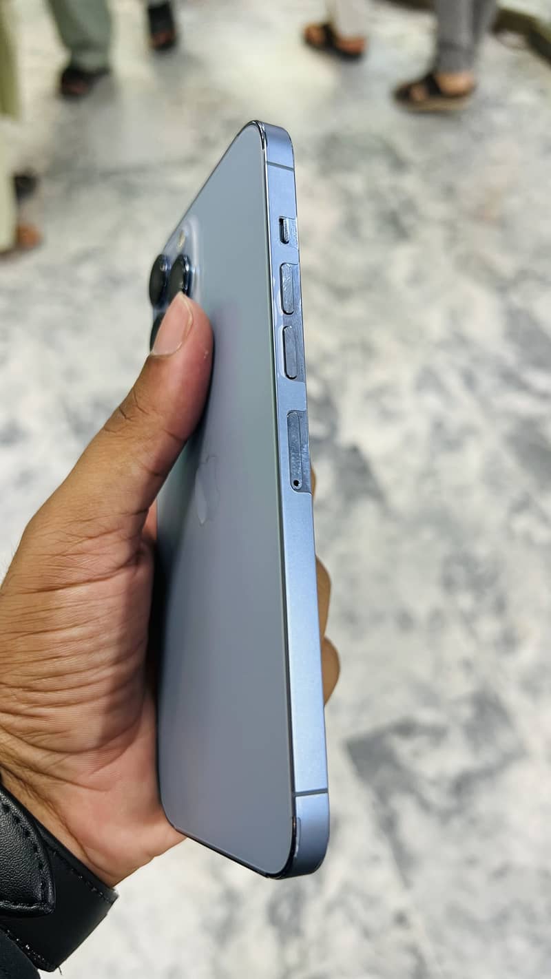 Apple iPhone 13 Pro Max 5