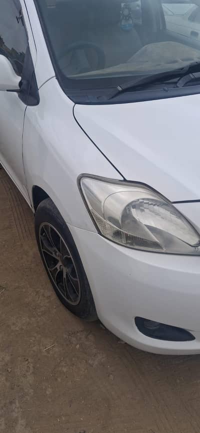 Toyota Belta 2008