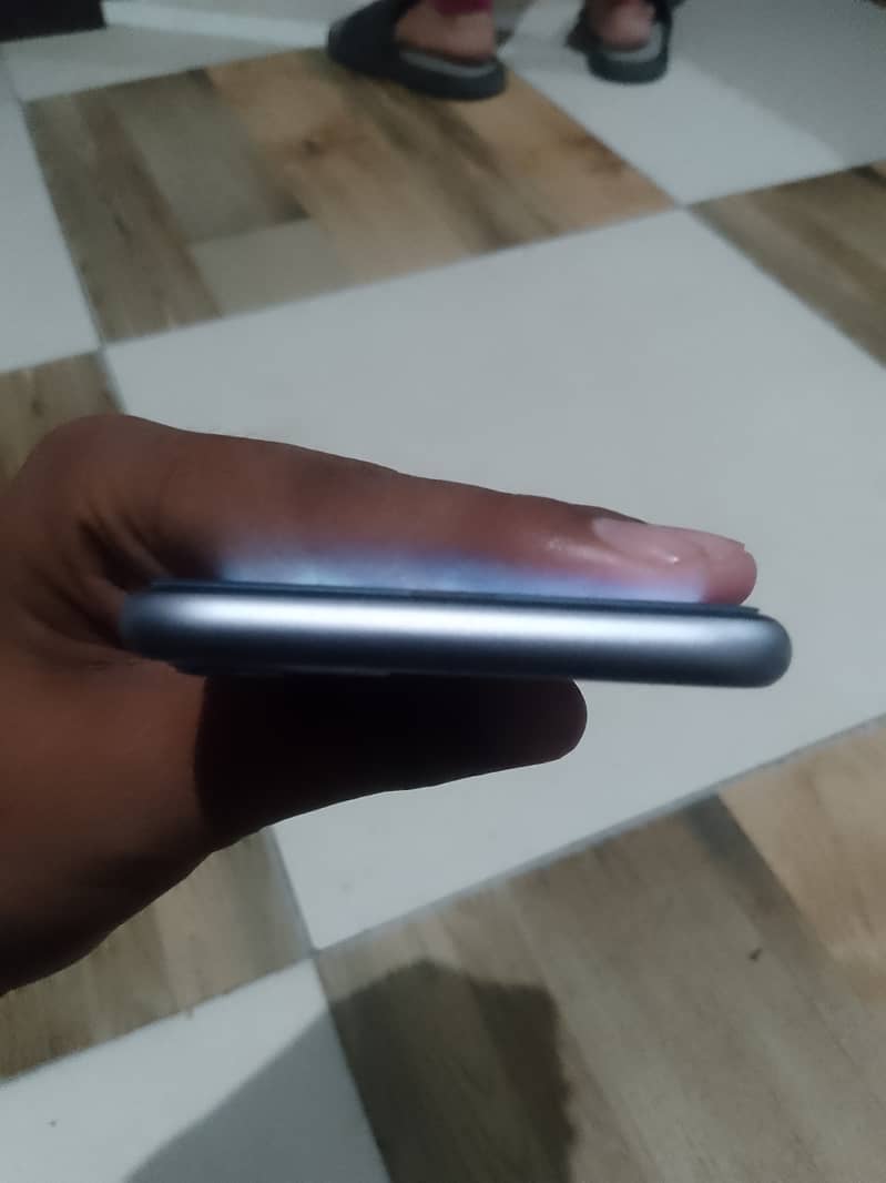 Apple iPhone 11 2