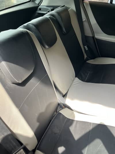 Toyota Vitz 2012