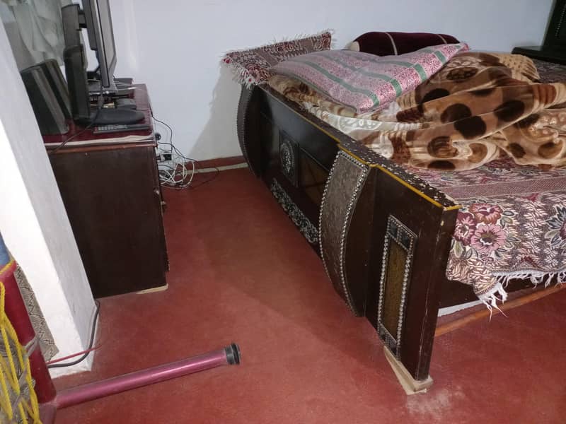 Full size bed 3