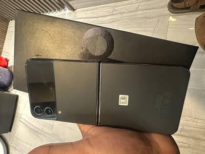 Samsung Mobile Z Flip 4