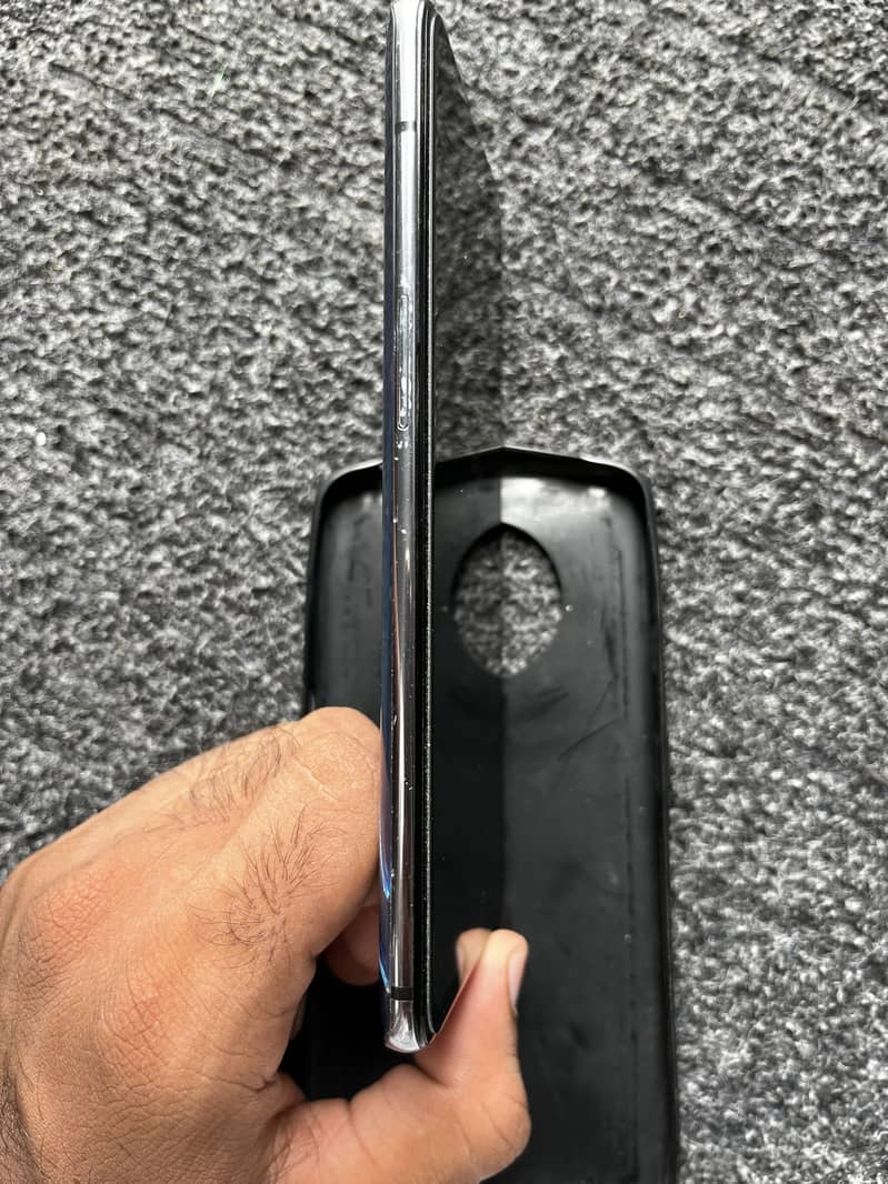 One Plus 7T 3