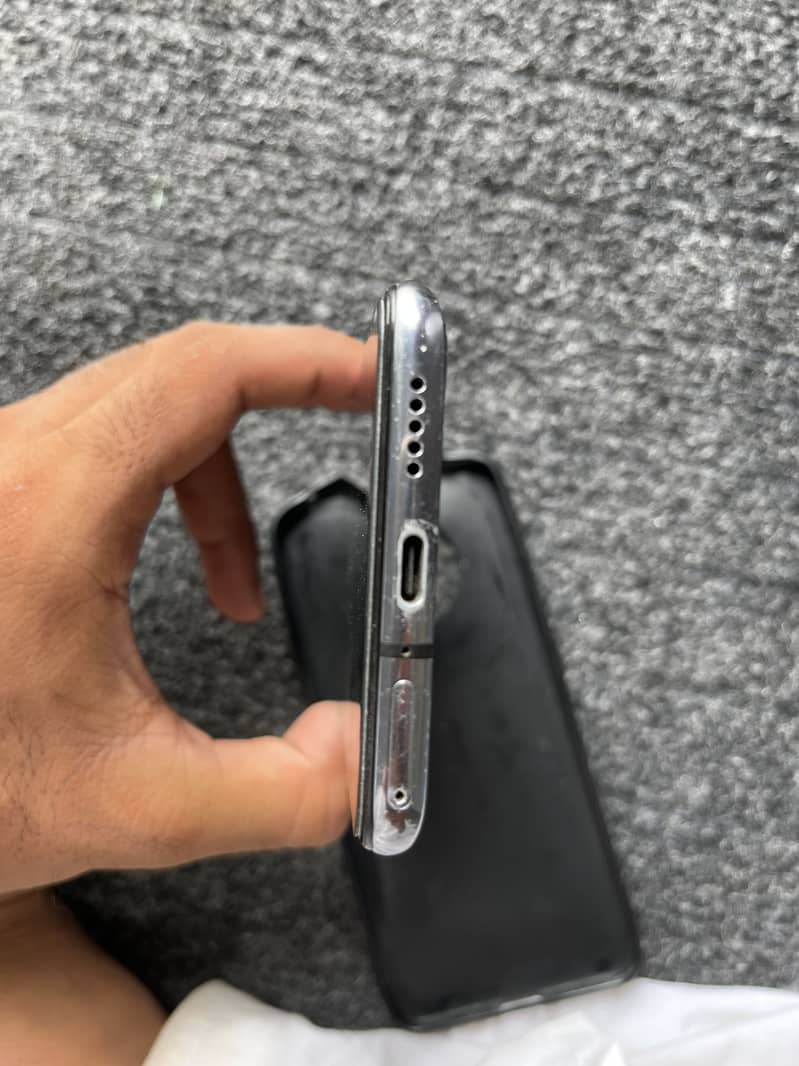 One Plus 7T 4