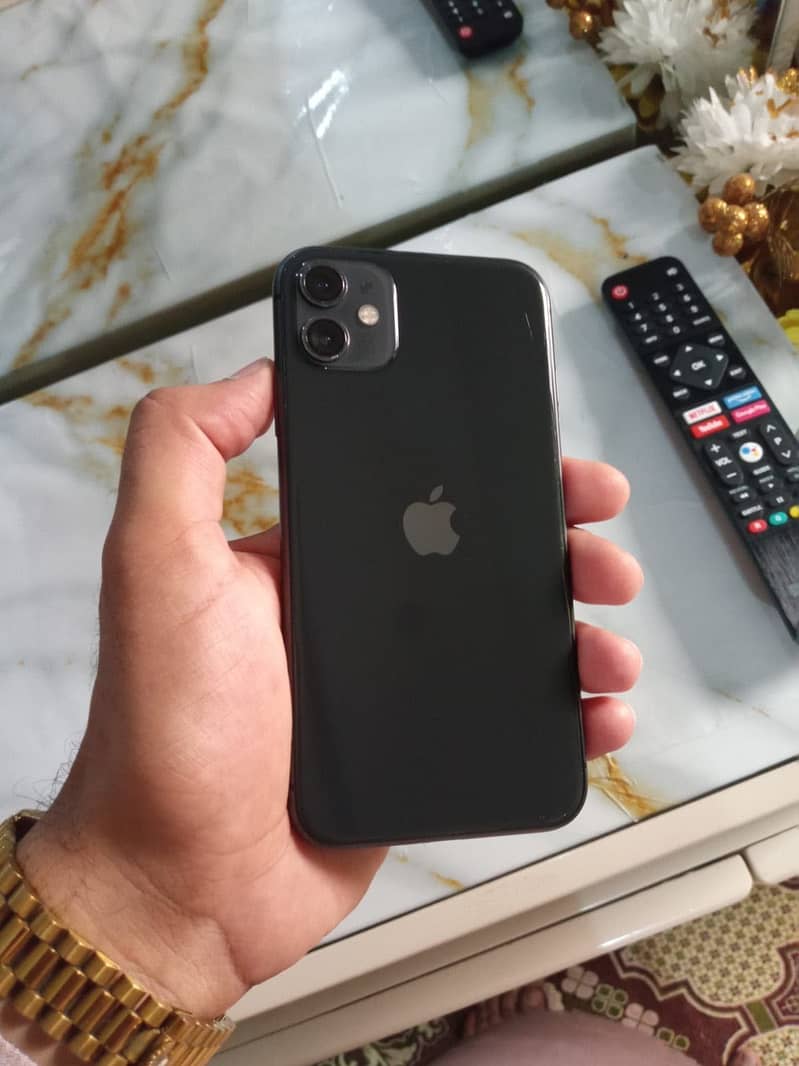 Apple iPhone 11 3