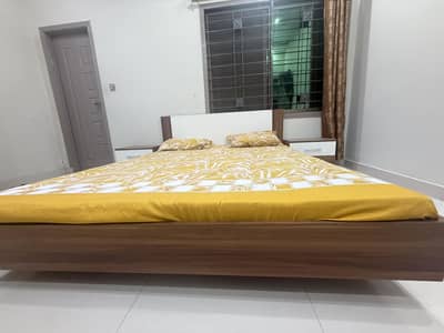 Interwood Bed set