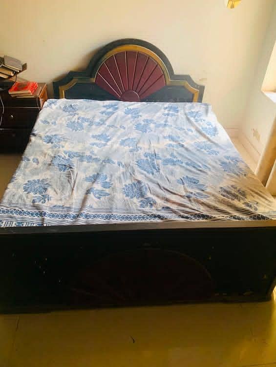 1 bed normal 1 table 0